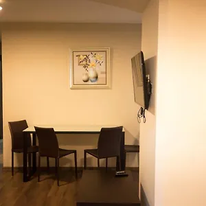  מלון דירות Center Apart גאורגיה